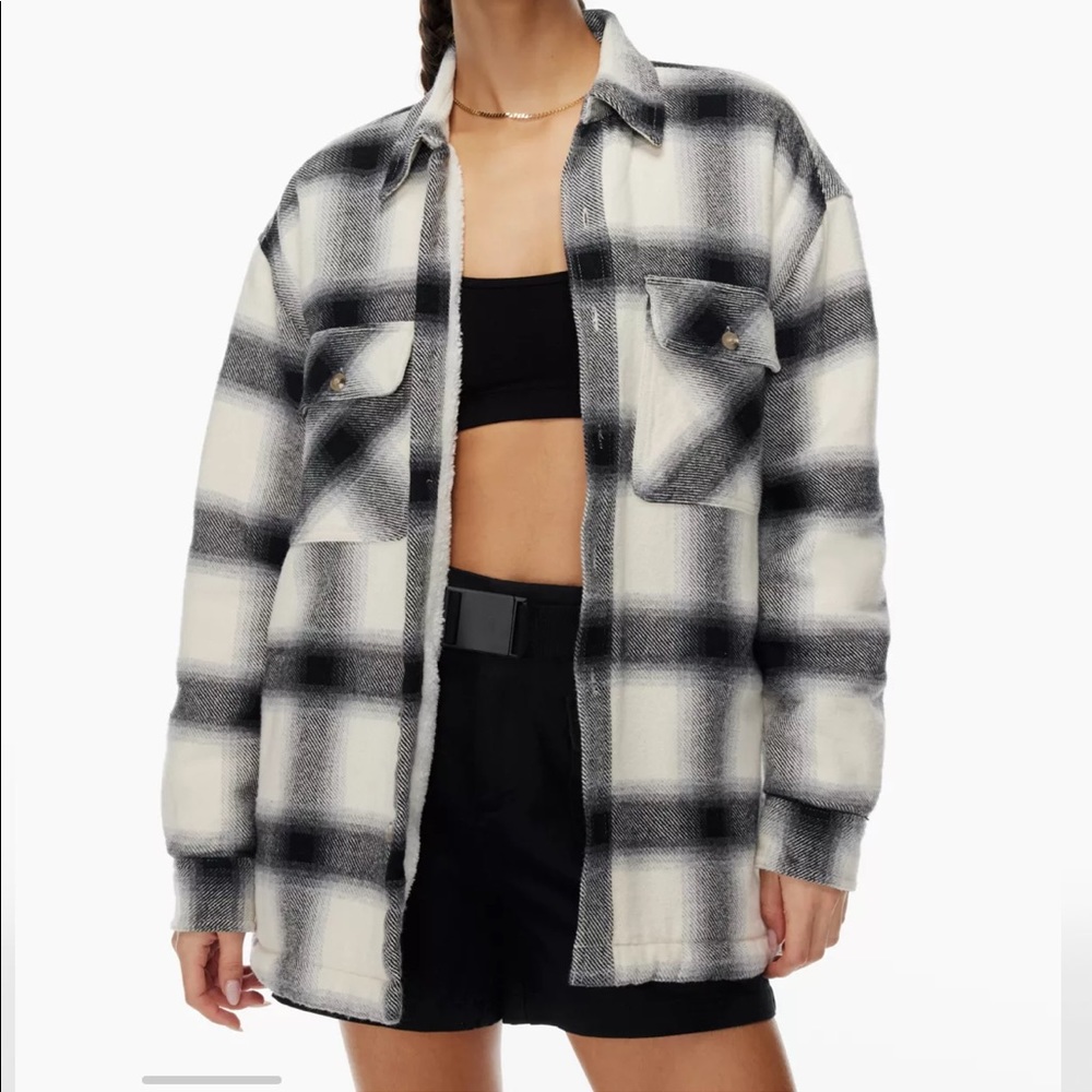 Aritzia TNA Prospect Shirt Jacket